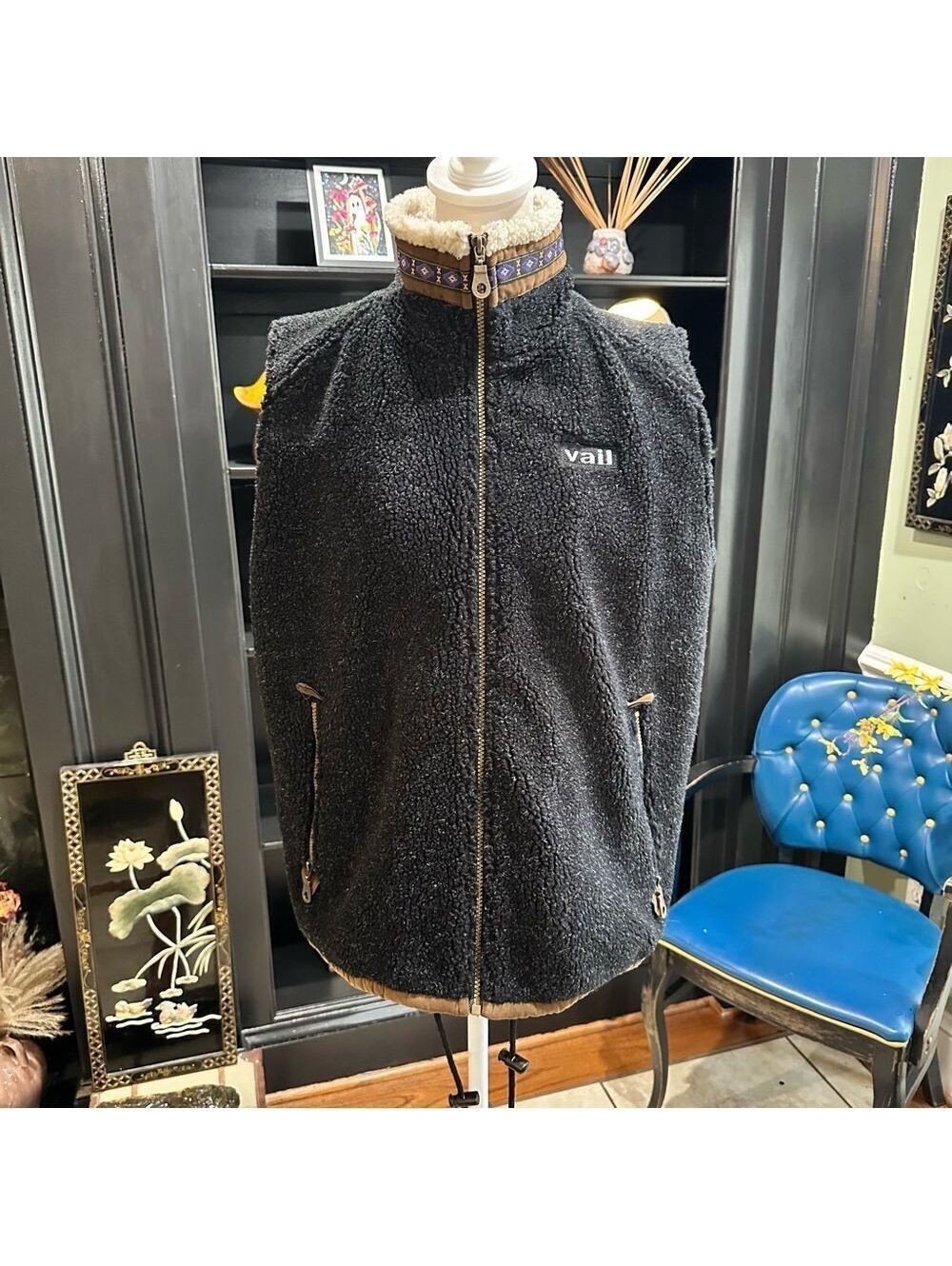 Vintage Black Vail Colorado Embroidered Sherpa Vest Size Small